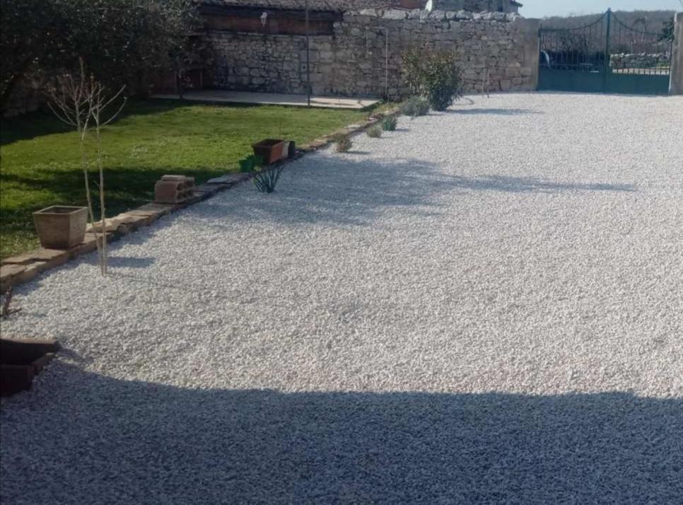 Holiday Home Stancija Becic Mugeba Exterior photo