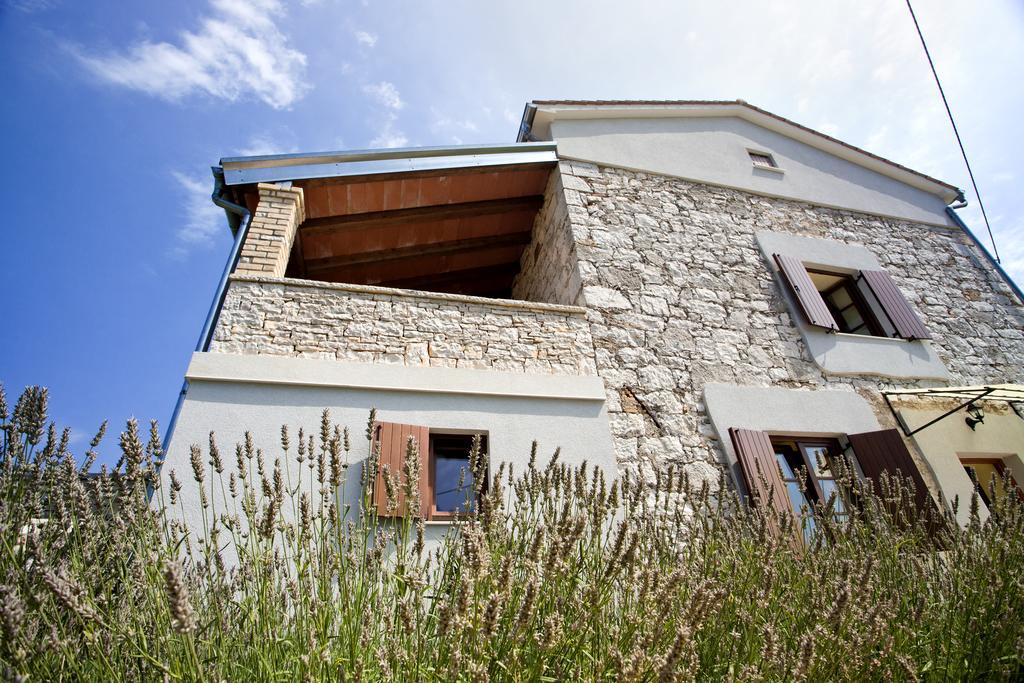 Holiday Home Stancija Becic Mugeba Exterior photo